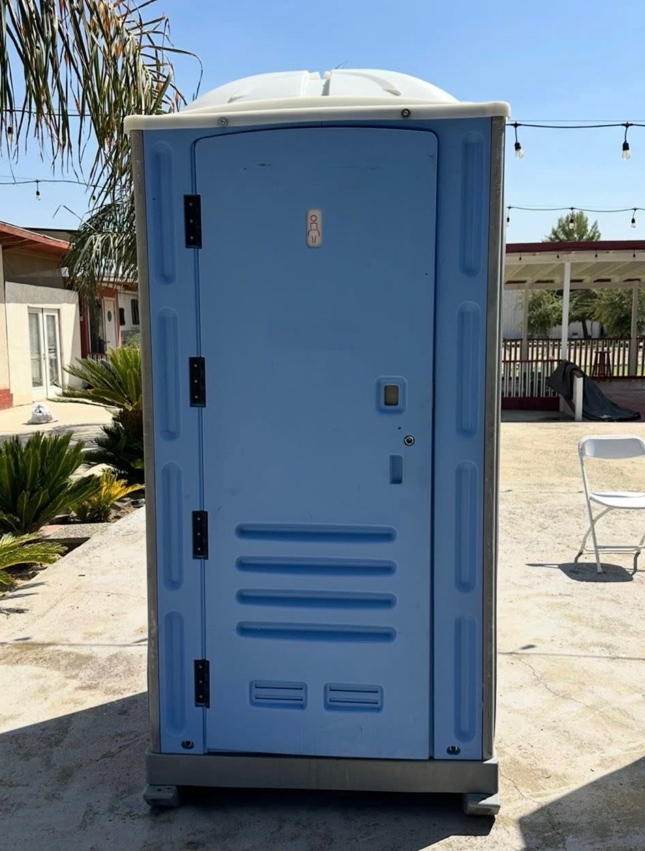 Standard portable restroom unit